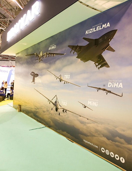 'SAHA'da gövde gösterisi: Türkiye'nin savunma gücü sergileniyor